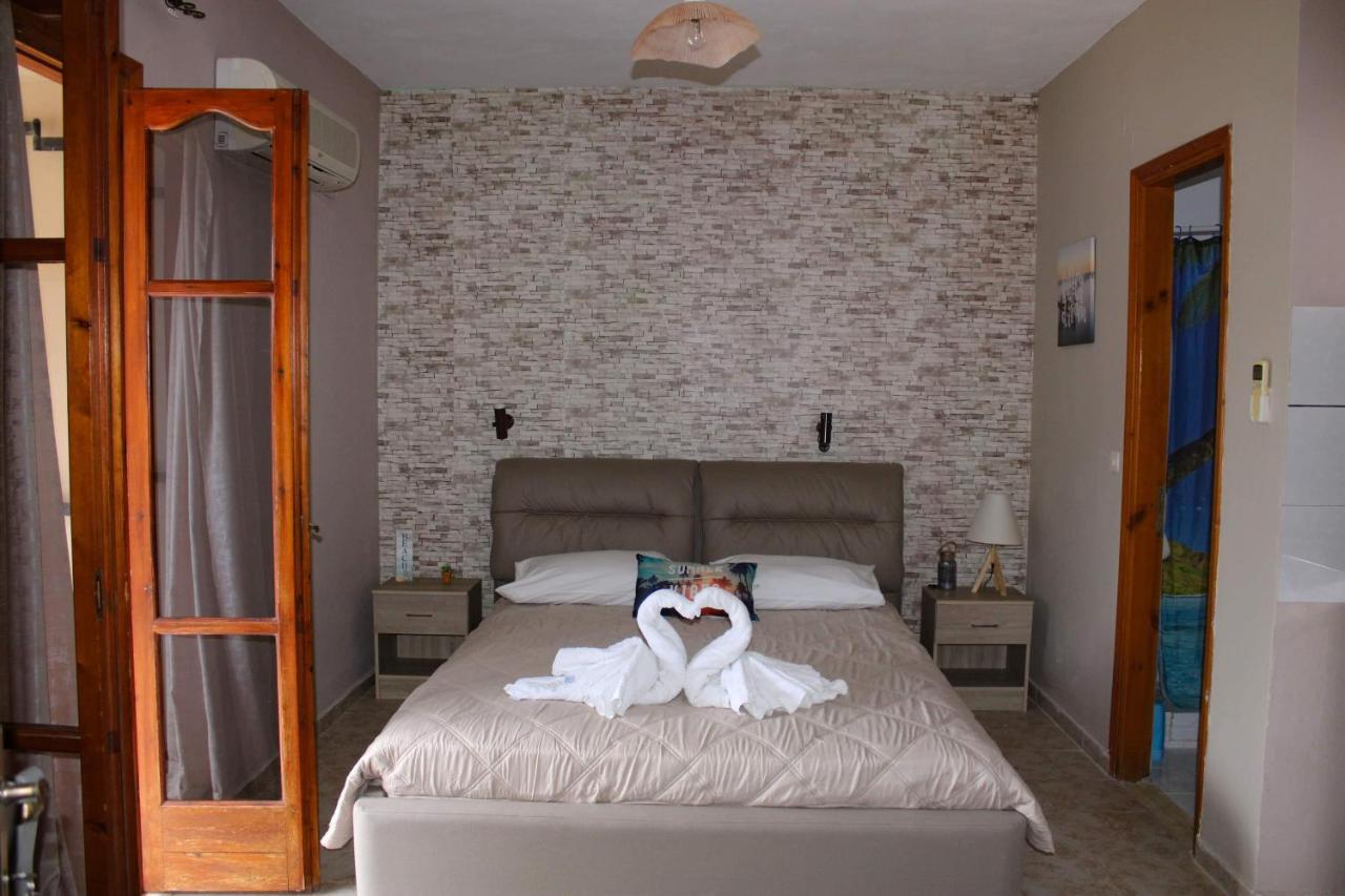 Marinos Studios At Lourdata Village Dış mekan fotoğraf