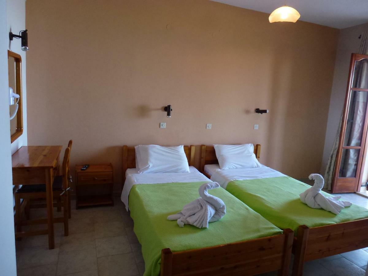 Marinos Studios At Lourdata Village Dış mekan fotoğraf