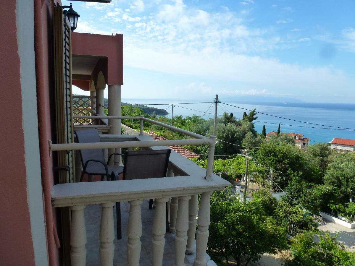 Marinos Studios At Lourdata Village Dış mekan fotoğraf