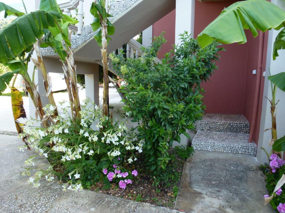 Marinos Studios At Lourdata Village Dış mekan fotoğraf